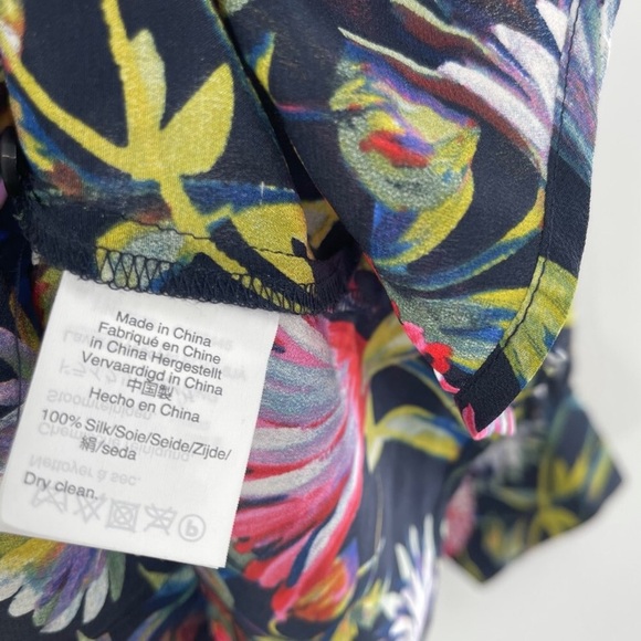 J. Crew Top Navy Floral 100% Silk Front Pleated Blouse Size XSP - Picture 4 of 4